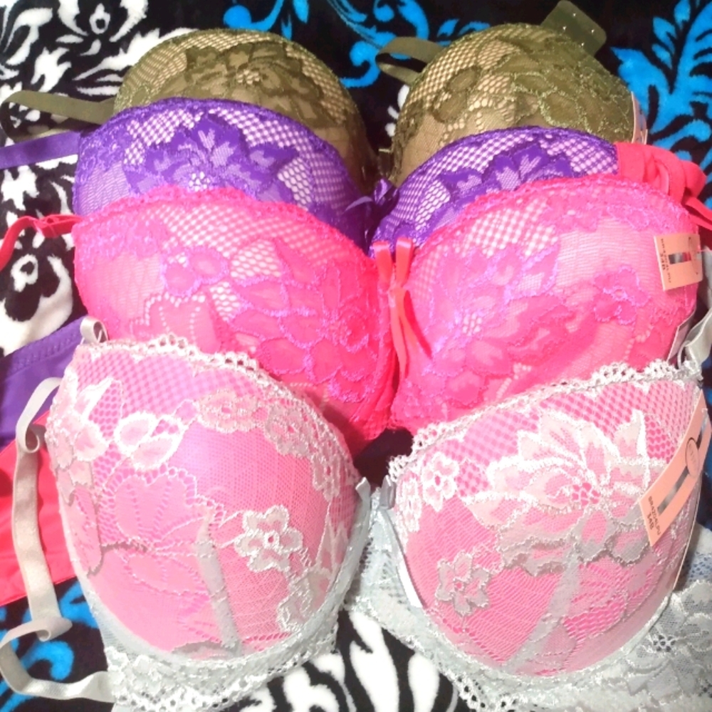 Brand new 34b push up bras (4)